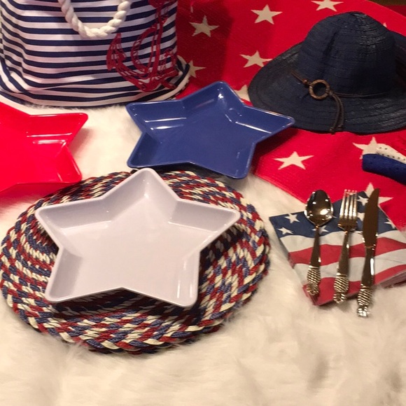 🇺🇸 4th of July 🇺🇸  15 Inch Round Placemats. 🇺🇸 Set of 4 🇺🇸 - Picture 9 of 13